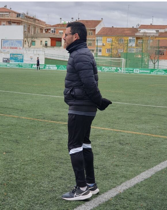 Jorge Cañete “Si Cristian esta acertado no vamos con dos  o tres cero” y tiene claro que “es increible el arbitraje que recibimos” porque si “Leyva no demuestra que es el mejor portero de la categoria, nos hubiera complicado el partido”.