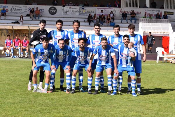 El “derby” mas emocionante de las últimas temporada, en la Fuensanta, el líder imbatido en casa, no pierde desde la ultima visita del CD Tarancón, que quiere mantener su “sueño” para los play off.