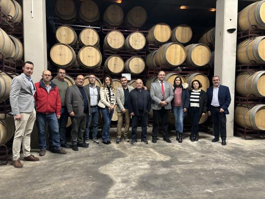Castilla-La Mancha señala el esfuerzo de las cooperativas para modernizar y mejorar la calidad de la producción vitivinícola
