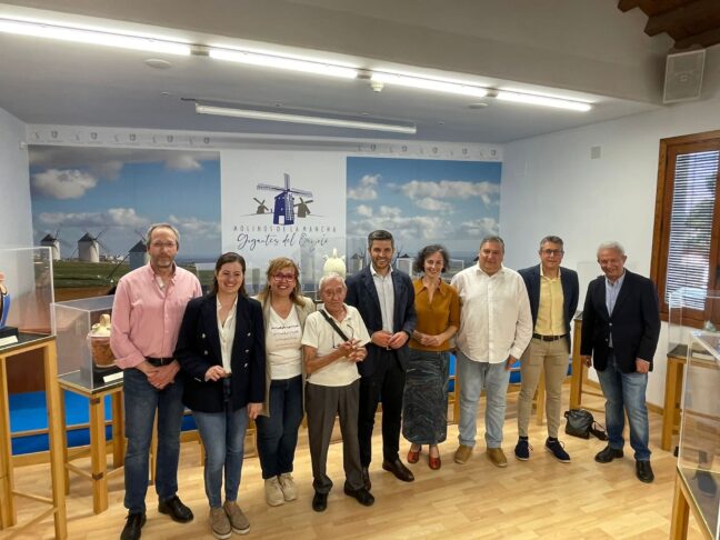 El Gobierno regional ensalza el “poder creativo” de la exposición ‘La piel del agua’, expuesta hasta el 30 de junio