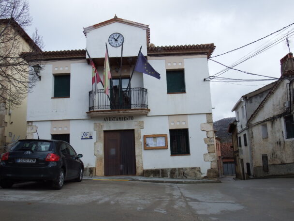 La localidad serrana de Tejadillos acoge la fiesta de mayos y canciones de ronda promovida por Adesercu y el consistorio local.