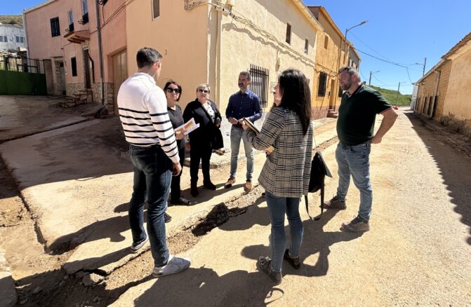 Altarejos renueva la mitad de su red de abastecimiento de agua potable con la ayuda del Gobierno regional