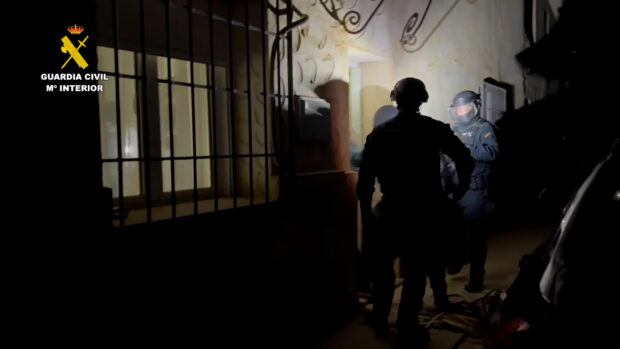 Detenido un grupo criminal  por la comisión de delitos de robos en  domicilios