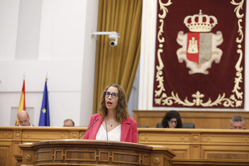 Castilla-La Mancha publicará la convocatoria de ayudas de orfandad por violencia de género con la nueva cuantía de 7.200 euros