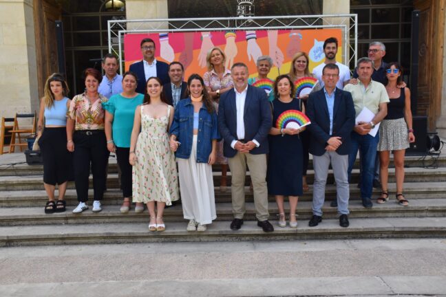 La Diputación de Cuenca acoge el acto para reivindicar la lucha del colectivo LGTBI+ en este 28 de junio