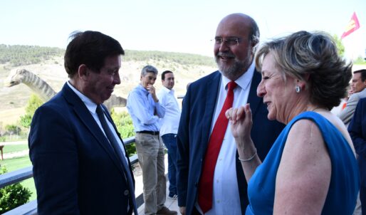 El Gobierno regional llama a ahondar en la colaboración con el Colegio de Arquitectos para “marcar impronta” en el desarrollo de las ciudades