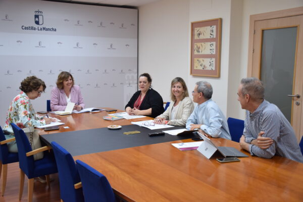 El Gobierno de Castilla-La Mancha y EAPN comparten sus compromisos en la mejora del empleo de las personas en exclusión social en la región