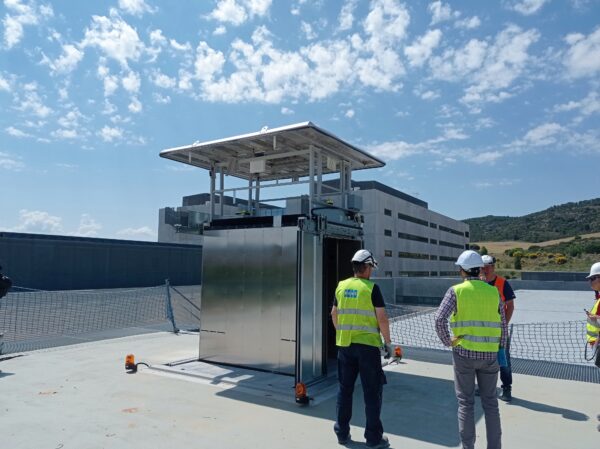 El nuevo Hospital Universitario de Cuenca ya cuenta con un ascensor que comunica el helipuerto con Urgencias y con el Área Quirúrgica