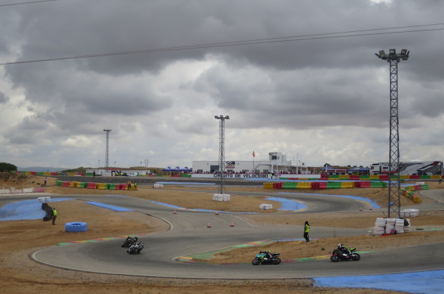 Espectacular prueba de la Copa de España de Minivelocidad en el Circuito DR7, con los jóvenes pilotos de Motos que viene pegando fuerte.