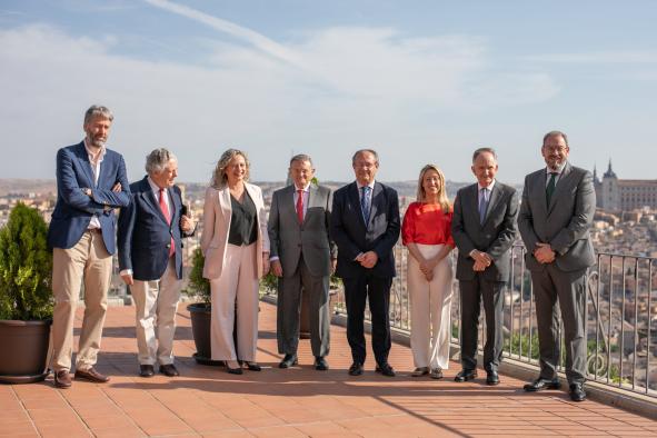 El Gobierno regional aprobará de manera inmediata la subida del 2 por ciento a 96.000 empleados públicos de Castilla-La Mancha