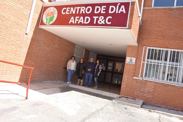 La Diputación colabora con 10.000 euros con AFAD Tarancón para la compra de un vehículo adaptado para los usuarios