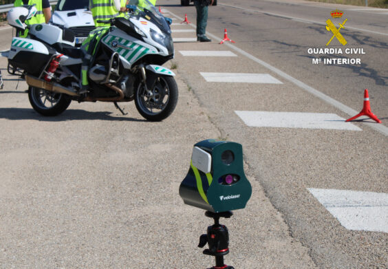 La Guardia Civil investiga a una persona como presunto autor de un delito contra la seguridad vial por exceso de velocidad