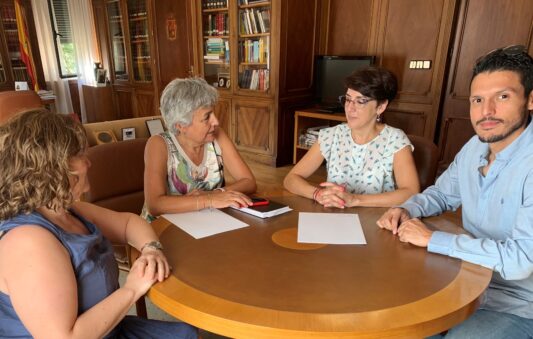 La subdelegada del Gobierno recibe a la nueva directiva de CSIF en Cuenca