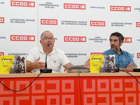 CCOO: «Los/as bomberos/as que luchan contra los incendios forestales en CLM regresan a sus casas con sustancias cancerígenas en la ropa de trabajo»