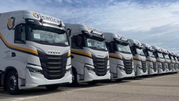 Firmado el primer Plan de Igualdad de la empresa de transporte de mercancías ISATICAR SL, de Casasimarro (Cuenca)