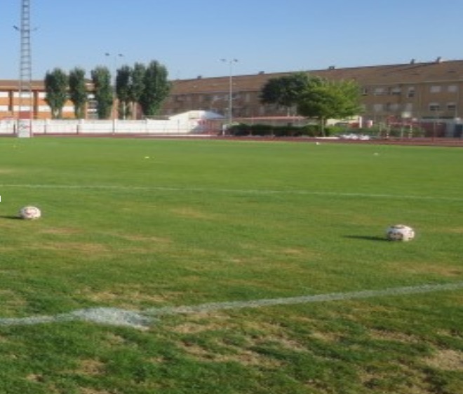 De nuevo preocupación por el estado del césped del Estadio Municipal de Tarancón