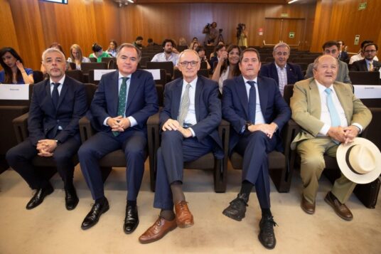 La confederación de empresarios de Cuenca defiende que los cambios de jornada deben asociarse a la productividad