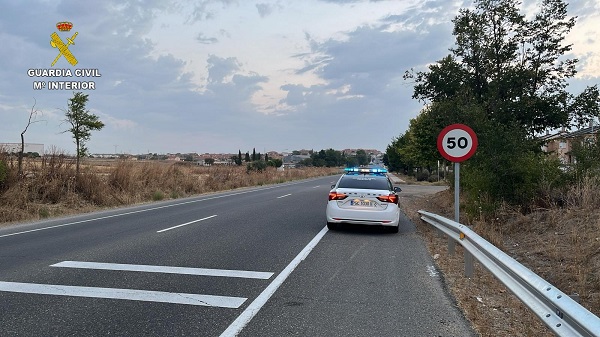 La Guardia Civil investiga a una conductora por circular por una travesía a 119 km/h