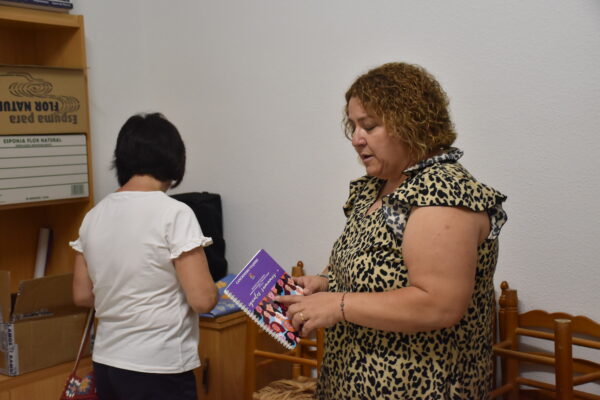 La diputada de Servicios Sociales destaca el papel de las asociaciones de mujeres de la provincia  para mantener vivos nuestros pueblos