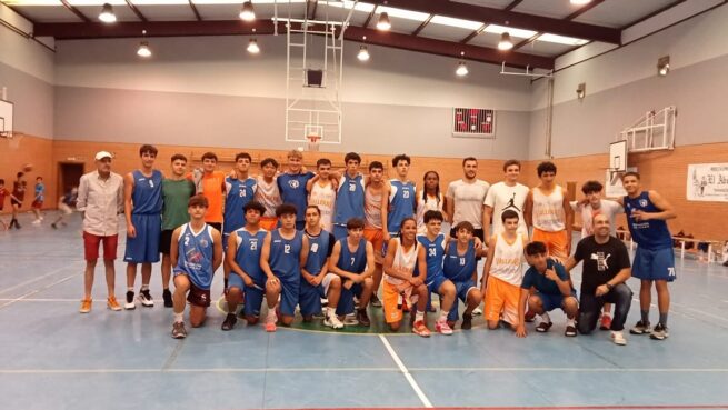 Los sub 19 del CB Tarancon se adjudican el Trofeo fiestas de Baloncesto ante el Basket Vallecas