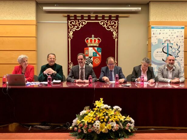 El secretario general de Instituciones Penitenciarias, Ángel Luis Ortiz, inaugura en Cuenca el congreso nacional de Trabajo Social Penitenciario