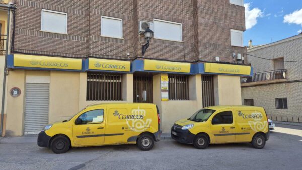 El Ayuntamiento de Huete en contra de la reducción de la oficina de correos