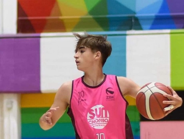 Álvaro Bricio máximo encestador de su equipo y segundo jugador con mas tiempo en pista.