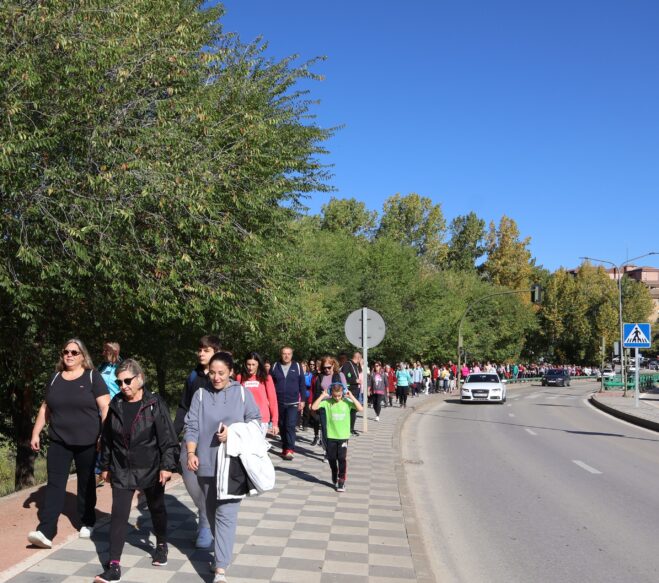 Más de 400 conquenses escenifican la llegada al nuevo Hospital Universitario de Cuenca en el #60Aniversario del “Virgen de la Luz”