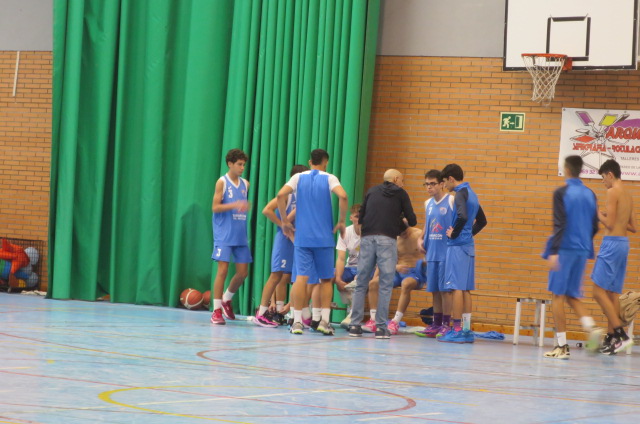 Tercera jornada de la Liga Regional Cadete de Baloncesto y asociado Infantil,vuelven al Gimnasio Reina Sofia los equipos de CDB Tarancón a por la tercera victoria seguida.