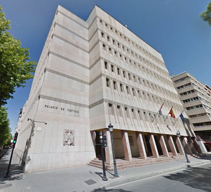Una sentencia a favor de UGT obliga a la Consejería de Fomento a informar del número de horas extras realizadas por los trabajadores/as