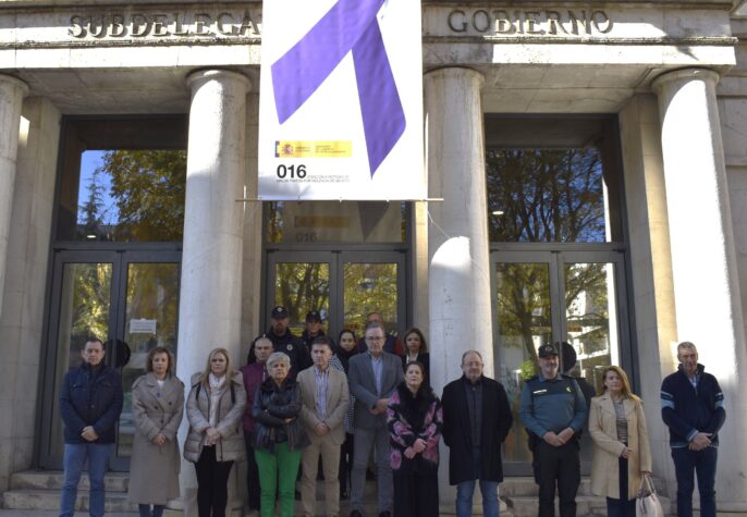 La Subdelegación del Gobierno en Cuenca ha convocado un minuto de silencio en repulsa por el asesinato machista de Cloe, de 15 años, en la provincia de Alicante