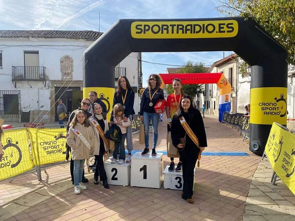 La atleta taranconera,  del Run Faster Juan Carlos de la Ossa, Almádena de la Ossa Yunta, vencedora femenina en la XVI Lengua Subida al Castillo de Fuentidueña de Tajo