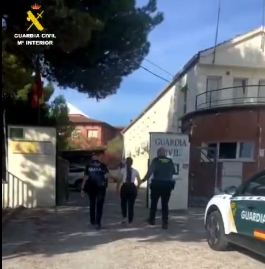 La Guardia Civil detiene a dos personas por delito continuado de robo con fuerza en La Puebla de Montalbán