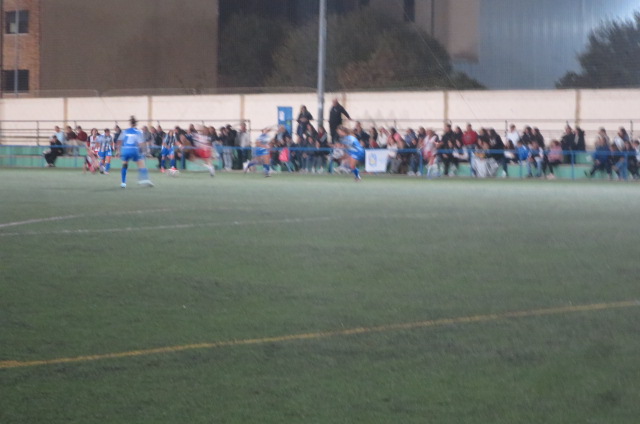 Victoria de las féminas de la EFB Jesús de la Ossa tras remontar ante el Telconet Racing Alcázar