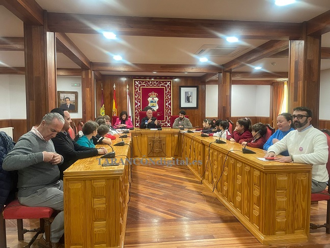 El Ayuntamiento de Tarancón celebra el día Mundial de la Infancia con un acto en el salón de plenos de la Casa Consistorial