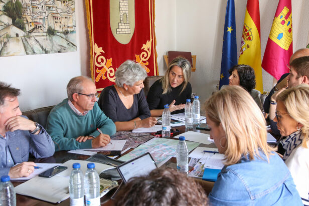 Milagros Tolón, satisfecha con el primer paquete de medidas del Gobierno de España para los municipios afectados por la DANA, “lo más importante ahora es ayudar a las familias”