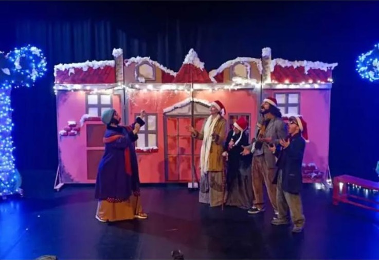 Dos taranconeros protagonizan en Madrid un musical inspirado en el clásico «Cuento de Navidad»