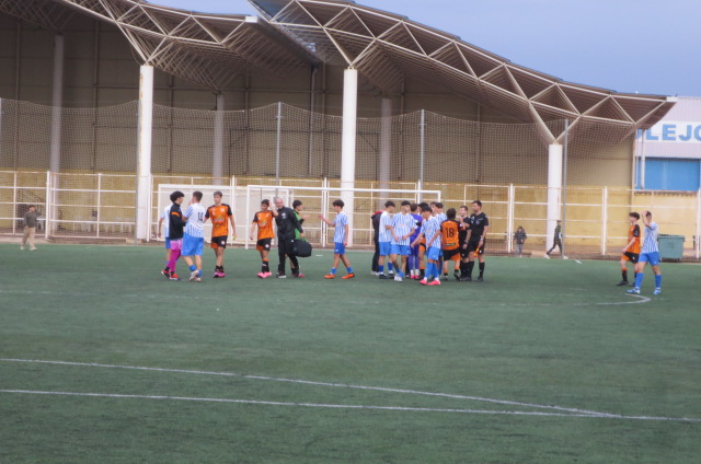 Nuevo intento de los juveniles de la EFB Jesús de la Ossa A en busca de la primera victoria de la temporada, recibe al equipo La Roda UD Miguelitos Ruiz