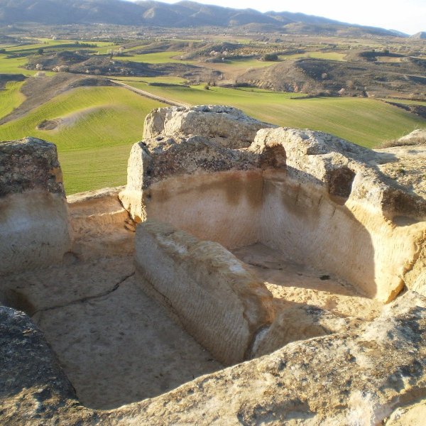 Elige Cuenca organiza una ruta gratuita al yacimiento arqueológico de la cava de Garcinarro con visita a productores locales
