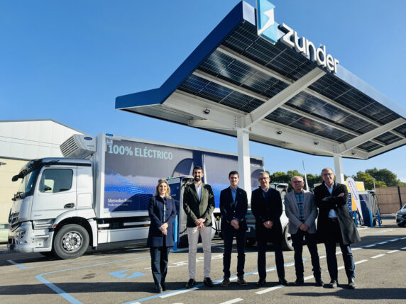Zunder inaugura una estación de carga ultrarrápida en Motilla del Palancar, en el desvío km 212 de la ruta A-3 Madrid Valencia