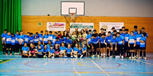 Presentación oficial de la Escuela de Fútbol Sala, en el Memorial Ignacio Moreno Caballero, fundador de la misma.