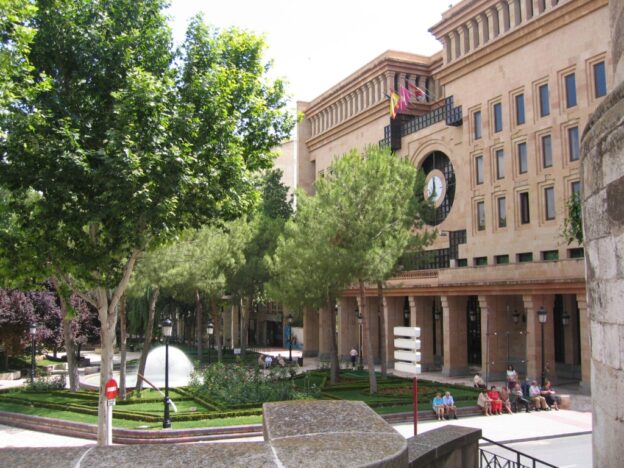 UGT denuncia que el Ayuntamiento de Albacete no ofrece garantía jurídica en la convocatoria de 30 plazas de oferta pública de empleo tras haberse filtrado información