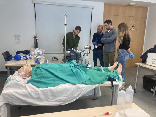 La Gerencia de Atención Integrada de Albacete forma a profesionales sanitarios en el manejo avanzado de la técnica ECMO para pacientes críticos