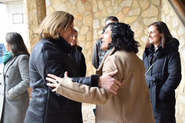 El Gobierno regional traslada su compromiso y su actitud de escucha al tejido económico de Mira para abordar de forma conjunta la recuperación