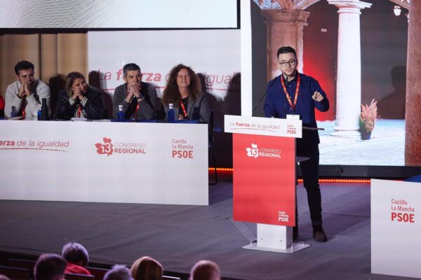 Toconar: “Page lleva diez años construyendo una tierra sin dolores ni recortes, y esto también ha llegado a los jóvenes”