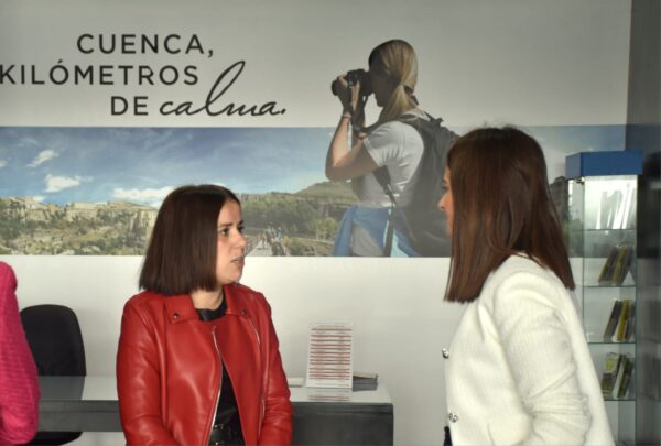 La Oficina de Turismo del AVE ha atendido en este 2024 a un total de 11.564 personas de las que el 40% eran extranjeras