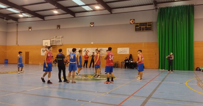 CB Miguel Estaban en liga Regional U19 Grupo C y Doña Ramoncita CB La Solana en Cadete e infantil, rivales de los equipos del CDB Tarancón en las ligas regional de Baloncesto en el Gimnasio Reina Sofia.