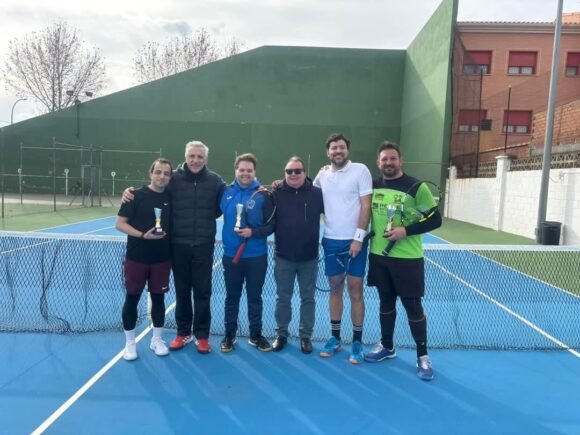 El club Malena de Padel y Tenis, inició el año, con el clásico Torneo de Tenis por parejas. Repetía final de la edición anterior, pero hubo cambio de campeones.