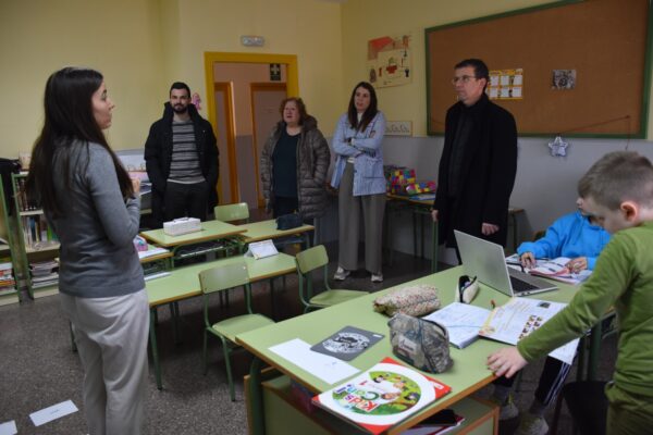 La Diputación de Cuenca invierte 5.600 euros en la mejora de un muro del colegio de Pinarejo que cuenta con seis alumnos