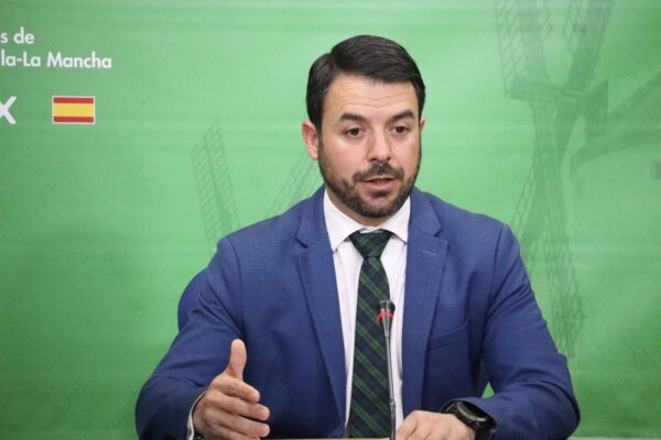 Vox CLM presenta una iniciativa para exigir la derogación de las leyes trans en la región